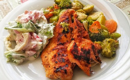 Grillezett csirkemell zöldségkörettel