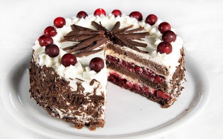 A Fekete-erdő torta receptje: A német klasszikus, amit mindenkinek ki kell próbálnia